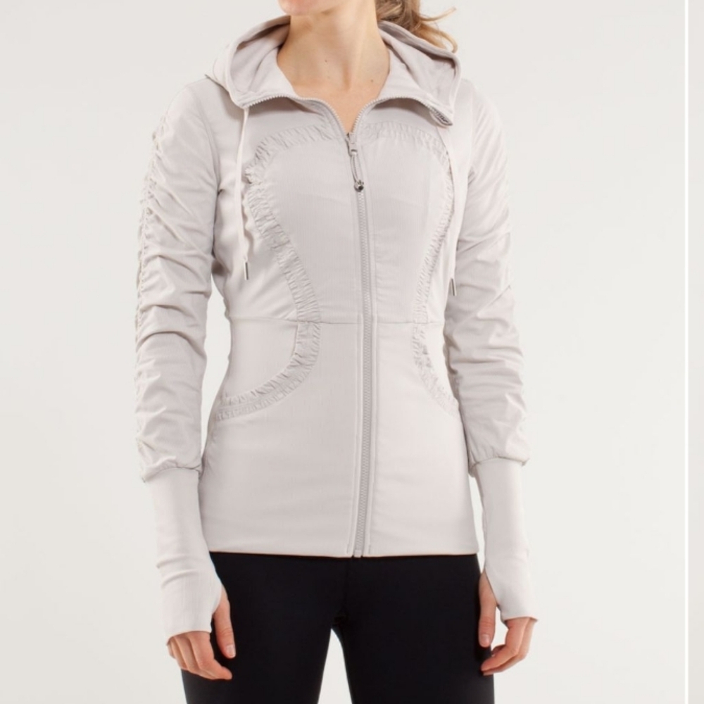 Lululemon hooded reversible Dance studio jacket size nedium color dune